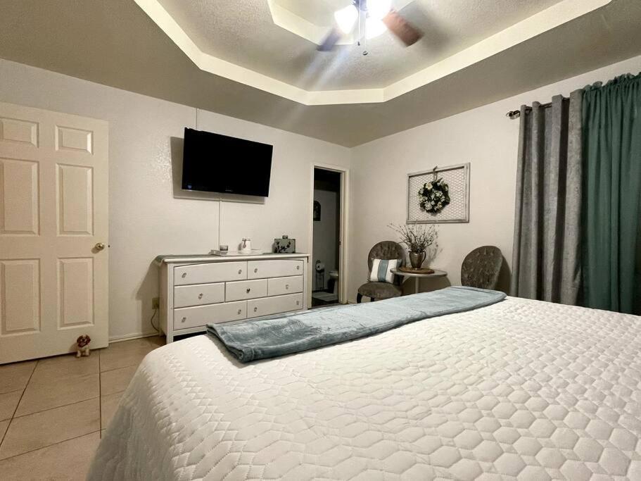 Rest, Relax & Enjoy The Entire Cozy Vacational Home! Сasa de vacaciones *